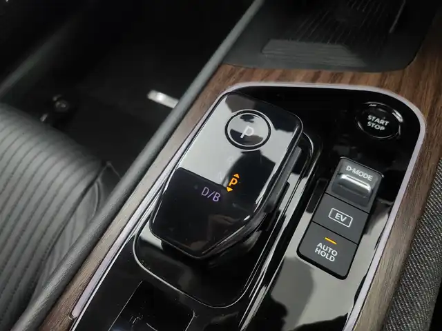 日産 オーラ G レザーエディション 愛知県 2024(令6)年 2.1万km ミッドナイトブラック/サンライズカッパー プロパイロット/純正9インチディスプレイオーディオナビ/BOSEプレミアムサウンド/衝突被害軽減ブレーキ/三眼LEDヘッドライト/全方位カメラ/フルセグTV/Bluetooth/バックカメラ/コーナーセンサー/オートマチックハイビーム/純正アルミホイール/ETC2.0/スマートルームミラー/置くだけ充電器/ステアリングスイッチ/スマートキー/プッシュスタート