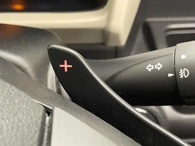 スズキ クロスビー HYBRID MZ 愛知県 2018(平30)年 5.2万km ファーベントレッド/スーパーブラックパール 純正８型ナビ　全方位カメラ　禁煙　Ｂｌｕｅｔｏｏｔｈ　フルセグＴＶ　シートヒーター　ＥＴＣ　セーフティサポート　衝突軽減　レーンキープ　ＬＥＤオートライト　パドルシフト　クルコン　ターボ搭載車　フォグ