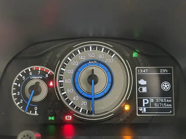 スズキ クロスビー HYBRID MZ 愛知県 2018(平30)年 5.2万km ファーベントレッド/スーパーブラックパール 純正８型ナビ　全方位カメラ　禁煙　Ｂｌｕｅｔｏｏｔｈ　フルセグＴＶ　シートヒーター　ＥＴＣ　セーフティサポート　衝突軽減　レーンキープ　ＬＥＤオートライト　パドルシフト　クルコン　ターボ搭載車　フォグ