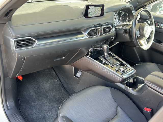 マツダ ＣＸ－８ XD プロアクティブ 静岡県 2018(平30)年 7.6万km スノーフレイクホワイトパールマイカ マツダシティーブレーキサポート/衝突軽減ブレーキ/レーンキープアシスト/レーダークルーズコントロール/ブラインドスポットモニター/全方位カメラ/純正ナビ/フルセグTV/CD/DVD/Bluetooth/ラジオ/主要装備/パワーバックドア/オートライト/オートハイビーム/オートホールド/パワーシート/シートヒーター/ステアリングスイッチ/アイドリングストップ/ヘッドアップディスプレイ/ETC/LEDヘッドライト