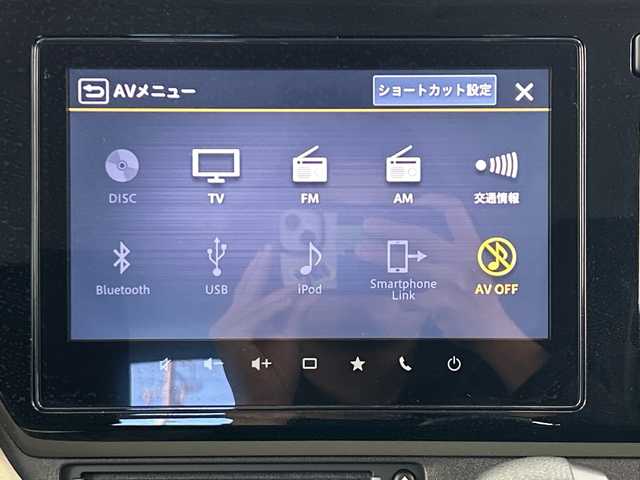 三菱 デリカＤ：２ ハイブリッドMZ 全方位カメラ付ナビPKG 愛知県 2024(令6)年 0.2万km ピュアホワイトP ワンオーナー/両側パワースライド/純正メモリナビ/フルセグTV/CD/USB/Bluetooth/全方位カメラ/バックカメラ/衝突軽減ブレーキ/レーダークルーズコントロール/HUD/LEDヘッドライト/ビルトインETC/前後ドライブレコーダー/純正15インチアルミホイール/アイドリングストップ/プッシュスタート/取扱説明書