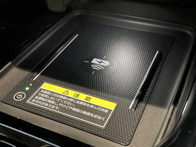 ホンダ ヴェゼル ハイブリッド e:HEV Z 滋賀県 2025(令7)年 0.1千km クリスタルブラックパール 純正9インチナビ/【Bluetooth/USB/Apple CarPlay/Android Auto】/バックカメラ/ハーフレザーシート/ホンダセンシング/・衝突軽減ブレーキ（CMBS）/・先行車発進お知らせ機能/・歩行者事故低減ステアリング/・路外逸脱抑制機能/・標識認識機能/・渋滞追従機能付アダプティブクルーズコントロール/・車線維持支援システム（LKAS）/・トラフィックジャムアシスト（渋滞運転支援機能）/・ブラインドスポットインフォメーション/・誤発進抑制機能/・後方誤発進抑制機能/・近距離衝突軽減ブレーキ/・急アクセル抑制機能/・パーキングセンサーシステム/・後退出庫サポート/・オートハイビーム/・アダプティブドライビングビーム/LEDヘッドライト/クリアランスソナー/シートヒーター/ステアリングヒーター/ヒルディセントコントロール/ワイヤレス充電/ビルトインETC2.0/衝突軽減ブレーキ/パワーバックドア/電動パーキングブレーキ/オートブレーキホールド/純正フロアマット