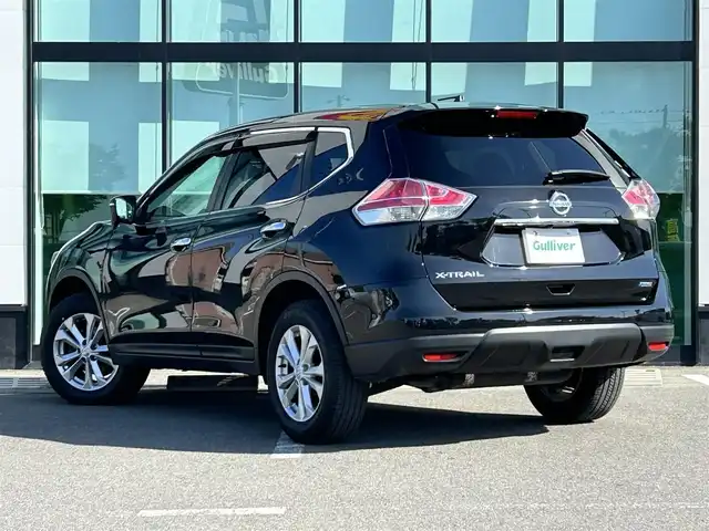 日産 エクストレイル 20X 和歌山県 2015(平27)年 4.3万km ダイヤモンドブラック 純正7インチナビ（MM115D-W)/バックカメラ/フルセグTV/横滑り防止/オートライト/ABS/前後ドラレコ/ETC/シートヒーター/LEDヘッドライト/レベライザー/ドアバイザー/純正17インチアルミ/純正フロアマット/電格ミラー/スマートキー