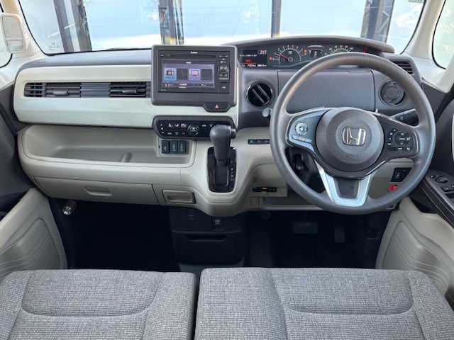 ホンダ Ｎ ＢＯＸ G L ホンダセンシング 宮城県 2017(平29)年 8.6万km モーニングミストブルーM 登録時走行距離85614km/純正SDナビ/AM・FM・TV・CD/ホンダセンシング/バックカメラ/片側パワースライドドア/ドライブレコーダー/ETC/ECONモード/衝突軽減システム/レーンキープアシスト/横滑り防止装置/純正LEDヘッドライト/スマートキー/電動格納ミラー/純正アルミホイール/純正フロアマット/補助ミラー/ドアバイザー/ウインカーミラー