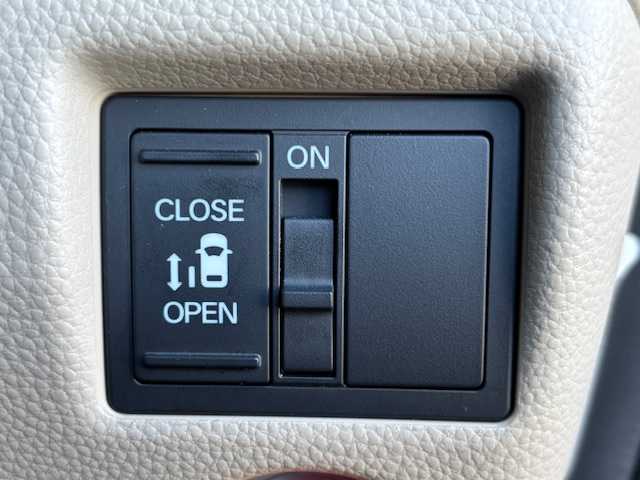 ホンダ Ｎ ＢＯＸ G L ホンダセンシング 宮城県 2017(平29)年 8.6万km モーニングミストブルーM 登録時走行距離85614km/純正SDナビ/AM・FM・TV・CD/ホンダセンシング/バックカメラ/片側パワースライドドア/ドライブレコーダー/ETC/ECONモード/衝突軽減システム/レーンキープアシスト/横滑り防止装置/純正LEDヘッドライト/スマートキー/電動格納ミラー/純正アルミホイール/純正フロアマット/補助ミラー/ドアバイザー/ウインカーミラー