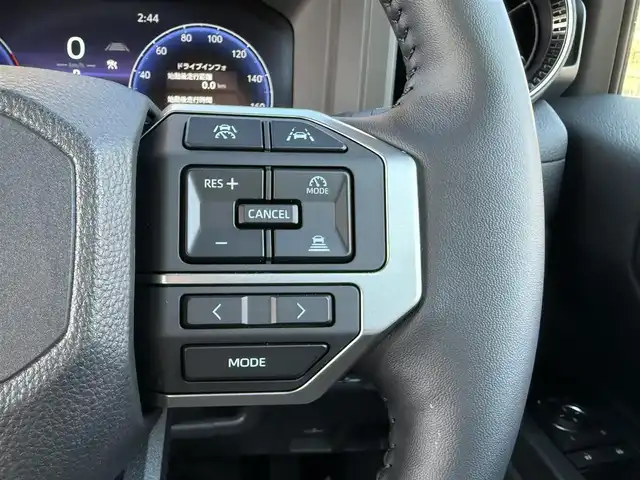 トヨタ ランドクルーザー ２５０ VX 香川県 2025(令7)年 0.5万km プラチナホワイトパールマイカ ワンオーナー/ディスプレイオーディオPLUS/JBLサウンド/サンルーフ/黒革シート/パワーシート/シートヒーター/シートベンチレーション/丸目LEDヘッドライト/デジタルインナーミラー/パワーバックドア/12.3インチTFTメーター/ルーフレール/置くだけ充電/クリアランスソナー/純正ヘッドライト積込/ビルトインETC2.0