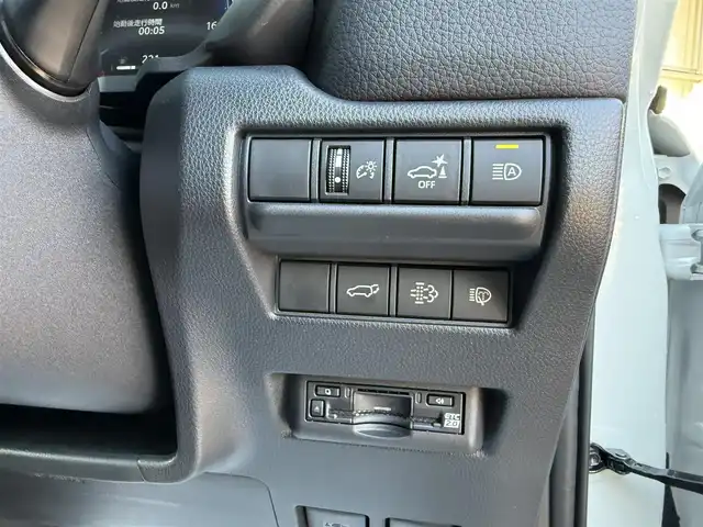 トヨタ ランドクルーザー ２５０ VX 香川県 2025(令7)年 0.5万km プラチナホワイトパールマイカ ワンオーナー/ディスプレイオーディオPLUS/JBLサウンド/サンルーフ/黒革シート/パワーシート/シートヒーター/シートベンチレーション/丸目LEDヘッドライト/デジタルインナーミラー/パワーバックドア/12.3インチTFTメーター/ルーフレール/置くだけ充電/クリアランスソナー/純正ヘッドライト積込/ビルトインETC2.0