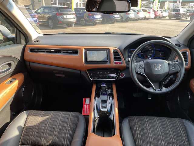 ホンダ ヴェゼル ハイブリッド Z 石川県 2014(平26)年 8万km ミスティックグリーンパール 社外メモリーナビ　フルセグＴＶ　バックカメラ　ＬＥＤヘッドライト　ハーフレザーシート　シートヒーター　スマートキー　ルーフレール　クルコン　レーダーブレーキ　純正アルミホイール