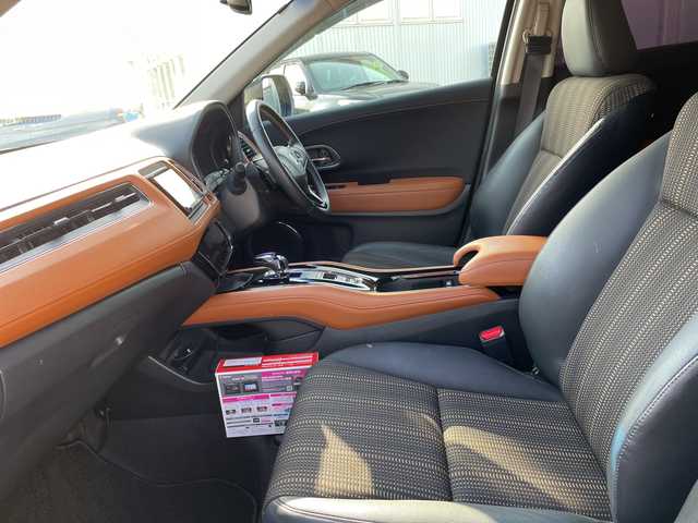 ホンダ ヴェゼル ハイブリッド Z 石川県 2014(平26)年 8万km ミスティックグリーンパール 社外メモリーナビ　フルセグＴＶ　バックカメラ　ＬＥＤヘッドライト　ハーフレザーシート　シートヒーター　スマートキー　ルーフレール　クルコン　レーダーブレーキ　純正アルミホイール