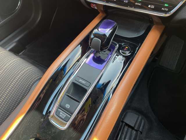 ホンダ ヴェゼル ハイブリッド Z 石川県 2014(平26)年 8万km ミスティックグリーンパール 社外メモリーナビ　フルセグＴＶ　バックカメラ　ＬＥＤヘッドライト　ハーフレザーシート　シートヒーター　スマートキー　ルーフレール　クルコン　レーダーブレーキ　純正アルミホイール