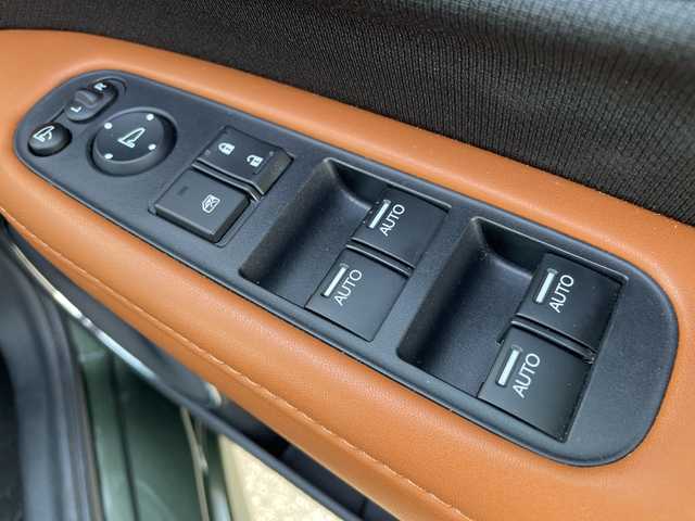 ホンダ ヴェゼル ハイブリッド Z 石川県 2014(平26)年 8万km ミスティックグリーンパール 社外メモリーナビ　フルセグＴＶ　バックカメラ　ＬＥＤヘッドライト　ハーフレザーシート　シートヒーター　スマートキー　ルーフレール　クルコン　レーダーブレーキ　純正アルミホイール