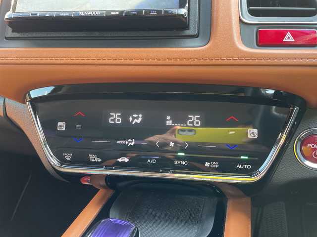 ホンダ ヴェゼル ハイブリッド Z 石川県 2014(平26)年 8万km ミスティックグリーンパール 社外メモリーナビ　フルセグＴＶ　バックカメラ　ＬＥＤヘッドライト　ハーフレザーシート　シートヒーター　スマートキー　ルーフレール　クルコン　レーダーブレーキ　純正アルミホイール