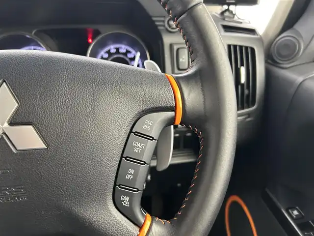 三菱 デリカＤ：５ アクティブギア 千葉県 2017(平29)年 7.3万km ダイヤモンドブラックマイカ 禁煙車/ワンオーナー/４WD/両側パワースライドドア/クルーズコントロール/純正7.7型メモリナビ/・型番：GCX777W/・CD/DVD/フルセグTV/・バックカメラ/・ビルトインETC/革巻きステアリング/・パドルシフト/ハーフレザーシート/・DNシートヒーター/純正フロアマット/純正１８インチAW/オートライト/・キセノンヘッドライト/・フォグランプ