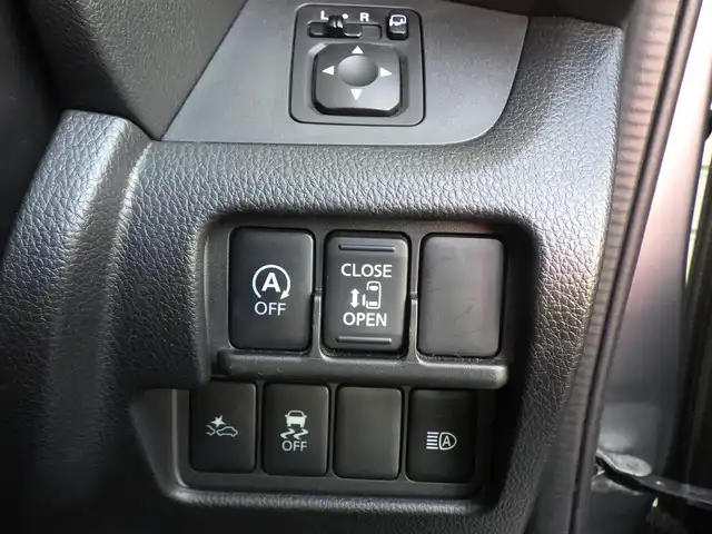 日産 デイズ ルークス ハイウェイスターX 千葉県 2017(平29)年 5.6万km チタニウムグレーメタリック エマージェンシーブレーキ/左パワースライドドア/社外メモリーナビ/地デジTV/【DVD/CD再生機能　Bluetooth接続】/アラウンドビューモニター/革巻きステアリング/ETC/LEDヘッドライト/フォグライト/ウインカーミラー/純正14インチアルミホイル/インテリジェントキー