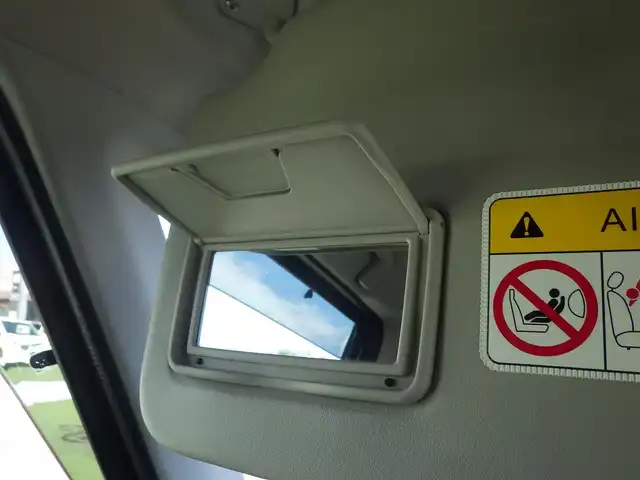 日産 デイズ ルークス ハイウェイスターX 千葉県 2017(平29)年 5.6万km チタニウムグレーメタリック エマージェンシーブレーキ/左パワースライドドア/社外メモリーナビ/地デジTV/【DVD/CD再生機能　Bluetooth接続】/アラウンドビューモニター/革巻きステアリング/ETC/LEDヘッドライト/フォグライト/ウインカーミラー/純正14インチアルミホイル/インテリジェントキー