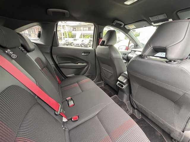 日産 オーラ ニスモ 熊本県 2022(令4)年 2.8万km ピュアホワイトパール プロパイロットシステム/デジタルインナーミラー/純正ディスプレイオーディオ(ナビ機能付き)/（フルセグTV/BT/USB/AppleCarPlay/AndroidAuto)/バックカメラ/アラウンドビューモニター/衝突被害軽減システム/レーダークルーズコントロール/レーンキープアシスト/コーナーセンサー/後退時車両検知警報/移動物検知/速度標識表示/ルート減速支援/制限速度支援/標識検知支援/ハーフレザーシート/前席シートヒーター/ISOFIX/ハンドルヒーター/純正17インチアルミホイール/オートLEDライト/オートマチックハイビーム/LEDフォグランプ/ビルトインETC2.0/横滑り防止装置/盗難防止装置/純正フロアマット/ダブル＋サイドエアバック/プッシュスタート/スマートキー/取扱説明書/保証書