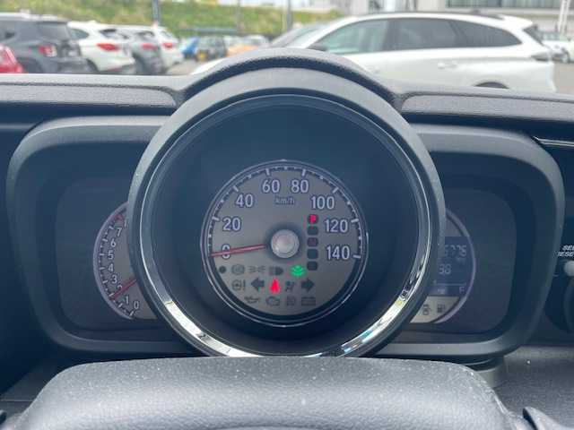 ホンダ Ｎ ＯＮＥ G ローダウン 静岡県 2016(平28)年 8.7万km プレミアムホワイトパールⅡ ワンオーナー/Gathersナビ/（CD/DVD/BLT/ワンセグ）/低全高ルーフ/あんしんパッケージ/ナビ装着用スペシャルパッケージ＋ETC車載器/IRカット(遮熱)/UVカット機能付フロントウインドウガラス/IRカット(遮熱)/スーパーUVカットフロントドアガラス/オートリトラミラー＆ディスチャージヘッドライト/＜HID＞(オートレベリング/オートライト)/ブラックインテリア/バックカメラ/スマートキー/前後ドライブレコーダー