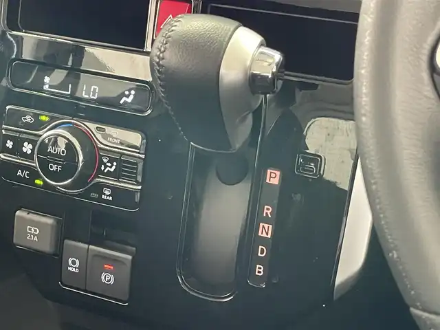 トヨタ ルーミー カスタムG－T 愛知県 2021(令3)年 3.1万km クールバイオレットクリスタルシャイン 純正９型ナビ　フルセグＴＶ　Ｂｌｕｅｔｏｏｔｈ　シートヒーター　追従クルコン　電動パーキングブレーキ　スマアシIII　衝突軽減　車線逸脱　ＬＥＤオートライト　コーナーセンサー　フォグランプ　ＥＴＣ　禁煙車
