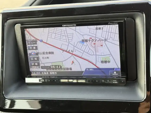 トヨタ ヴォクシー ZS 道南・函館 2014(平26)年 5.3万km ブラック 4WD/寒冷地仕様/社外HDDナビ・フルセグTV/10.2インチ社外フリップダウンモニター/両側パワースライドドア/ワイパーデアイサー/横滑り防止機能/社外エンジンスターター/LEDヘッドライト/オートライト/フォグライト/純正16インチアルミホイール/スマートキー/プッシュスタート