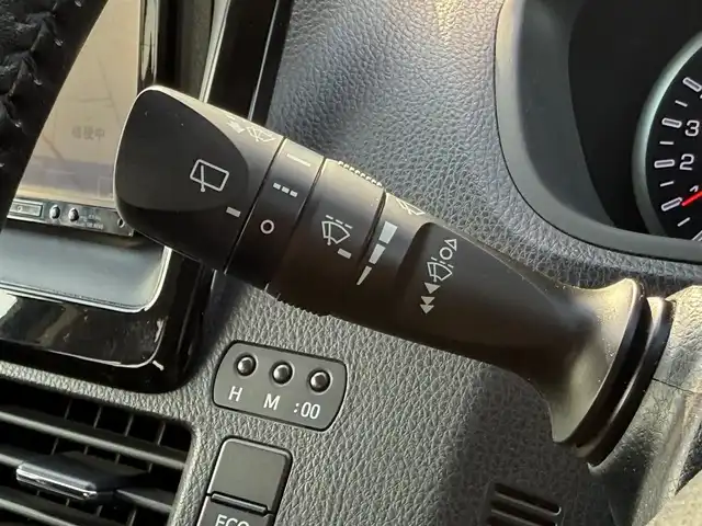 トヨタ ヴォクシー ZS 道南・函館 2014(平26)年 5.3万km ブラック 4WD/寒冷地仕様/社外HDDナビ・フルセグTV/10.2インチ社外フリップダウンモニター/両側パワースライドドア/ワイパーデアイサー/横滑り防止機能/社外エンジンスターター/LEDヘッドライト/オートライト/フォグライト/純正16インチアルミホイール/スマートキー/プッシュスタート