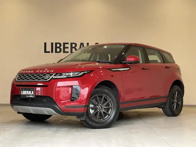ランドローバー レンジローバーイヴォーク 熊本県 2020(令2)年 2.8万km フィレンツェレッド ・ワンオーナー/・スマートキー/・プッシュスタート/・オフロード情報/・低トラクション発進/・ドライブアシスト/・前方警戒/・衝突回避ブレーキ/・フォワードトラフィックモニター/・レーンキープアシスト/・エマージェンシーレーンキープ/・疲労警告/・クルーズコントロール(追従式)/・純正ディスプレイオーディオ/　【Bluetooth・USB・AppleCarPlay・AndroidAuto】/・フルセグTV/・全方位カメラ/・ETC/・ドライブレコーダー(前方録画)/・パワーバックドア/・LEDヘッドランプ/・純正マット/・保証書/取説
