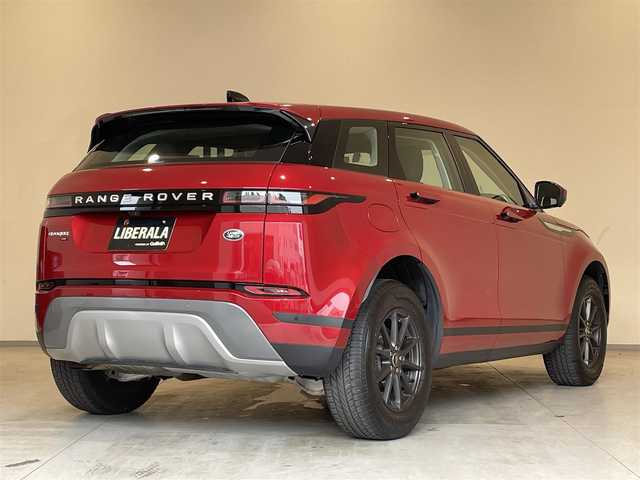 ランドローバー レンジローバーイヴォーク 熊本県 2020(令2)年 2.8万km フィレンツェレッド ・ワンオーナー/・スマートキー/・プッシュスタート/・オフロード情報/・低トラクション発進/・ドライブアシスト/・前方警戒/・衝突回避ブレーキ/・フォワードトラフィックモニター/・レーンキープアシスト/・エマージェンシーレーンキープ/・疲労警告/・クルーズコントロール(追従式)/・純正ディスプレイオーディオ/　【Bluetooth・USB・AppleCarPlay・AndroidAuto】/・フルセグTV/・全方位カメラ/・ETC/・ドライブレコーダー(前方録画)/・パワーバックドア/・LEDヘッドランプ/・純正マット/・保証書/取説