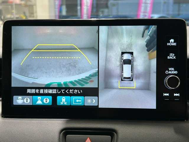 ホンダ ヴェゼル ハイブリッド 宮城県 2021(令3)年 6.4万km プラチナホワイトパール Ｈｏｎｄａ　ＳＥＮＳＩＮＧ/・衝突軽減ブレーキ/・誤発進抑制機能/・アダプティブクルーズコントロール/・オートハイビーム/・パーキングセンサーシステム/・後退出庫サポート/・ブラインドスポットインフォメーション/・Honda CONNECTディスプレー/・マルチビューカメラシステム/純正ＳＤナビ/Ｂｌｕｅｔｏｏｔｈ/全方位車外カメラ/純正ビルドインＥＴＣ２．０/フルセグＴＶ（キャンセラー付き）/パドルシフト/ワイヤレス充電器/純正18インチアルミホイール/シートヒーター/パワーシート/アイドリングストップ/プッシュスタート/ウィンカーミラー/プッシュスタート/電動リアゲート