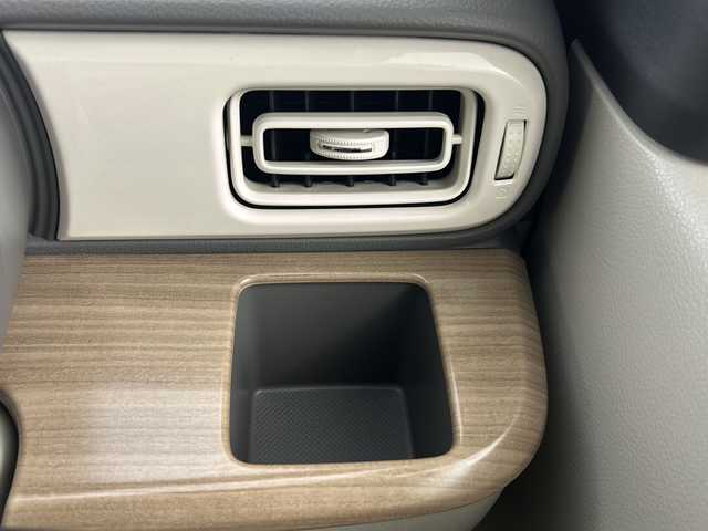 スズキ ラパン S 愛知県 2018(平30)年 6.6万km フレンチミントパールメタリック 衝突被害軽減ブレーキ/メモリナビ/（KXM-E503）/フルセグテレビ/アイドリングストップ/シートヒーター/（運転席側）/ETC/ドライブレコーダー/Bluetooth接続/スマートキー/プッシュスタート/純正フロアマット/ドアバイザー