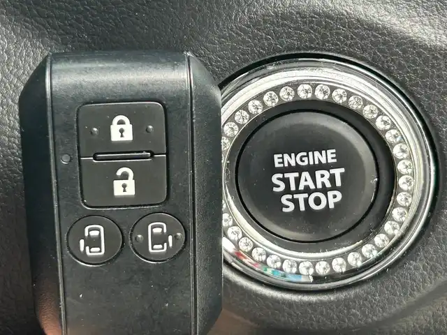 スズキ スペーシア カスタム HYBRID GS 静岡県 2024(令6)年 0.7万km インディゴブルーメタリック 8V型メモリナビ/FM/AM/追従機能付きクルーズコントロール/運転席シートヒーター/フォグランプ/ETC/前後ドライブレコーダー/フォグランプ/LEDヘッドライト/電動スライドドア/バックカメラ/スズキセーフティサポート/スマートキー/プッシュスタート/衝突軽減システム/革巻きステアリング/純正14インチアルミホイール
