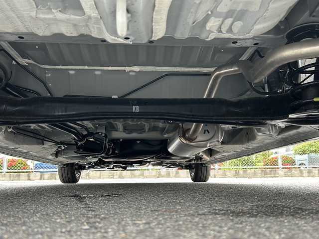 ホンダ Ｎ ＢＯＸ カスタム 山口県 2024(令6)年 0.2万km プラチナホワイトパール 純正8インチ ディスプレイオーディオ/Bluetooth/バックカメラ/Honda　SENSING/・衝突軽減ブレーキ/・先行者発進お知らせ機能/・歩行者事故低減ステアリング/・路外逸脱抑制機能/・渋滞追従機能付クルーズコントロール/・車線維持支援システム/・オートハイビーム/・パーキングアシスト/・近距離衝突軽減ブレーキ/ダイレクトプロジェクション式LEDヘッドライト/電動パーキング/オートブレーキホールド/片側パワースライドドア/スマートキー/プッシュアップスタート/USB入力端子/運転席・助手席シートヒーター/ダブルサイドカーテンエアバッグ/純正フロアマット/純正アルミホイール