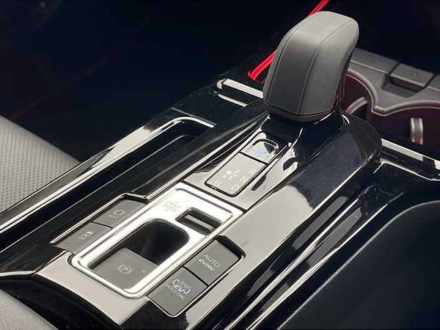 トヨタ プリウス Z 宮城県 2023(令5)年 1.3万km プラチナホワイトパールマイカ プラグインハイブリッド/パノラマルーフ　/モデリスタエアロ　/デジタルインナーミラー　/パノラミックビューモニター　/純正１２型コネクティッドナビ　/トヨタチームメイト　/パワーバックドア　/アダプティブクルーズコントロール/プリクラッシュセーフティ/レーントレーシングアシスト/オートマチックハイビーム/AC100Vアクセサリコンセント/ETC2.0/充電ケーブル車載　/禁煙