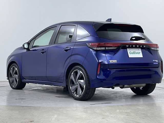 日産 オーラ G FOUR 道央・札幌 2022(令4)年 1.1万km オーロラフレアブルーパール ・４WD /e-POWER/・エマージェンシーブレーキ/・セーフティ・シールド/・アラウンドビュー/バックカメラ/・運転席.助手席シートヒーター/・LEDライト/オートライト/・オートハイビーム/・ステアリングヒーター/・デジタルインナーミラー/・サマータイヤ積み込み/・スマートキー/プッシュスタート