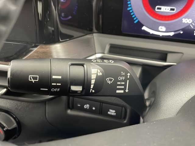 日産 オーラ G FOUR 道央・札幌 2022(令4)年 1.1万km オーロラフレアブルーパール ・４WD /e-POWER/・エマージェンシーブレーキ/・セーフティ・シールド/・アラウンドビュー/バックカメラ/・運転席.助手席シートヒーター/・LEDライト/オートライト/・オートハイビーム/・ステアリングヒーター/・デジタルインナーミラー/・サマータイヤ積み込み/・スマートキー/プッシュスタート