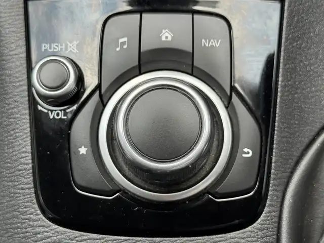 マツダ アクセラ スポーツ XD 滋賀県 2014(平26)年 5.4万km スノーフレイクホワイトパールマイカ 禁煙車/サンルーフ/純正メモリーナビ/・CD/DVD/フルセグTV/USB/AUX/Bluetooth/追従型クルーズコントロール/BOSEスピーカー/LEDヘッドライト/パワーシート/シートヒーター/革巻きステアリング/レーンキープアシスト/ヘッドアップディスプレイ/ステアリングスイッチ/純正１８AW