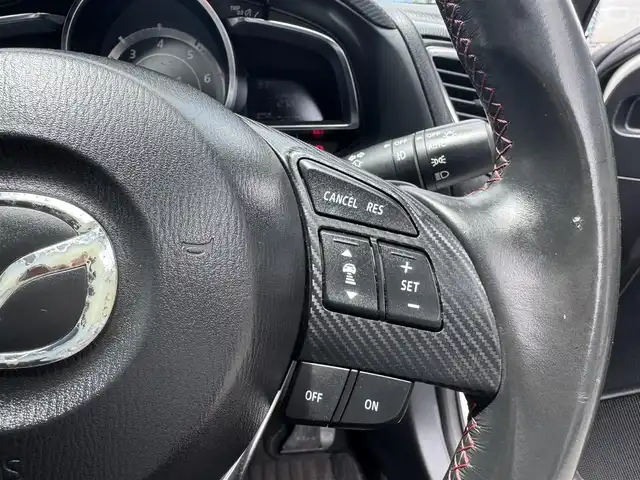 マツダ アクセラ スポーツ XD 滋賀県 2014(平26)年 5.4万km スノーフレイクホワイトパールマイカ 禁煙車/サンルーフ/純正メモリーナビ/・CD/DVD/フルセグTV/USB/AUX/Bluetooth/追従型クルーズコントロール/BOSEスピーカー/LEDヘッドライト/パワーシート/シートヒーター/革巻きステアリング/レーンキープアシスト/ヘッドアップディスプレイ/ステアリングスイッチ/純正１８AW