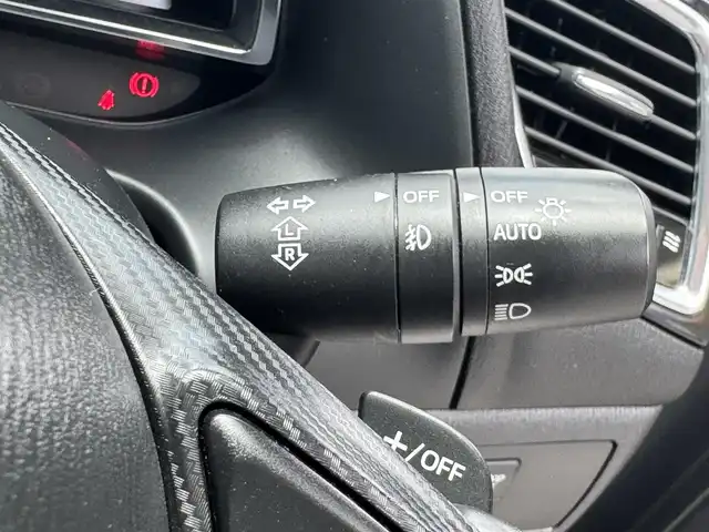 マツダ アクセラ スポーツ XD 滋賀県 2014(平26)年 5.4万km スノーフレイクホワイトパールマイカ 禁煙車/サンルーフ/純正メモリーナビ/・CD/DVD/フルセグTV/USB/AUX/Bluetooth/追従型クルーズコントロール/BOSEスピーカー/LEDヘッドライト/パワーシート/シートヒーター/革巻きステアリング/レーンキープアシスト/ヘッドアップディスプレイ/ステアリングスイッチ/純正１８AW