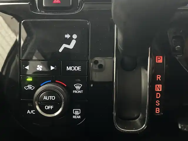 ダイハツ ムーヴ キャンバス X ブラックインテリア リミテッド SAⅢ 富山県 2019(平31)年 3.3万km スムースグレーマイカメタリック/ファイアークォーツレッドメタリック 2トーン 純正7型ナビ/フルセグTV/全方位カメラ/スマートアシスト/レーンキープアシスト/オートハイビーム/両側パワースライドドア/ABS/スマートキー/プッシュスタート/電動ミラー/オートライト