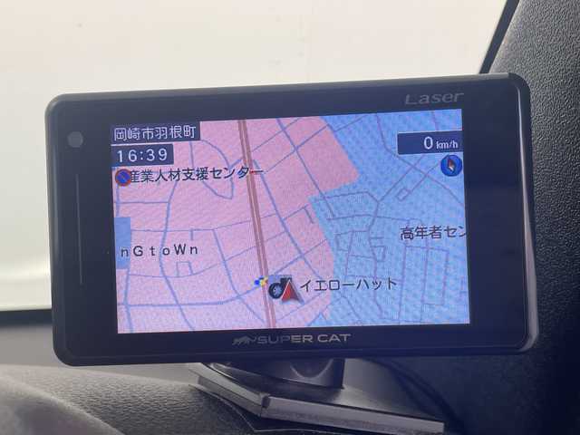 トヨタ ハイラックス Z GRスポーツ 愛知県 2023(令5)年 0.7万km スーパーホワイトⅡ 4WDディーゼルターボ/FUEL17インチAW/リフトアップ/ホワイトレターブロックタイヤ/純正ロールバー/純正ディスプレイオーディオ＆ナビ/Bluetooth/社外地デジTVチューナー/パノラミックビューモニター/プリクラッシュセーフティ/レーンディパーチャーアラート/レーダークルーズコントロール/ステアリングリモコン/パワーシート(D席)/純正フロアマット/LEDオートライト/LEDフォグランプ/スマートキー