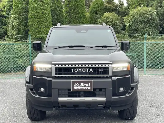 トヨタ ランドクルーザー ２５０ VX 千葉県 2024(令6)年 0.6万km ブラック ワンオーナー/ムーンルーフ/12.3インチディスプレイオーディオ（トヨタコネクティッドナビ対応）Plus/デジタルインナーミラー/パノラミックビューモニター/（フロント/サイド/バックカメラ）/トヨタセーフティセンス/本革シート表皮/（シートヒーター/ベンチレーター）/ETC2.0/BSM/パワーバックドア/レーダークルーズコントロール/ヘッドライトウォッシャー/純正ドアバイザー/純正フロアマット
