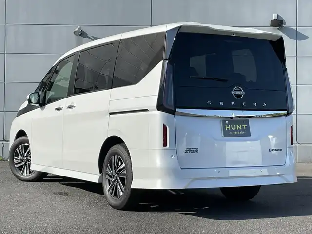 日産 セレナ e－パワー ハイウェイスター V 千葉県 2025(令7)年 0.1千km プリズムホワイト 登録済未使用車/プロパイロット/　衝突軽減ブレーキ/レーンキープアシスト/　レーダークルーズコントロール/オートハイビーム/　クリアランスソナー/ブラインドスポットモニター/12.3インチメーカーディスプレイナビ/　フルセグ/BT/USB/カープレイ/アラウンドビューモニター/デジタルインナーミラー/ドライブレコーダー(前後ナビ連動)/ステアリングスイッチ/ETC2.0/ワイヤレス充電/LEDヘッドライト/オートライト/フォグライト/電動パーキングブレーキ/ブレーキホールド/スマートキー/プッシュスタート