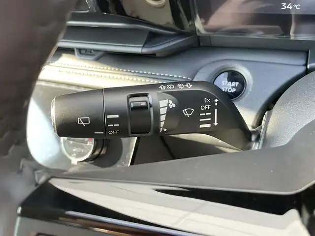 日産 セレナ e－パワー ハイウェイスター V 千葉県 2025(令7)年 0.1千km プリズムホワイト 登録済未使用車/プロパイロット/　衝突軽減ブレーキ/レーンキープアシスト/　レーダークルーズコントロール/オートハイビーム/　クリアランスソナー/ブラインドスポットモニター/12.3インチメーカーディスプレイナビ/　フルセグ/BT/USB/カープレイ/アラウンドビューモニター/デジタルインナーミラー/ドライブレコーダー(前後ナビ連動)/ステアリングスイッチ/ETC2.0/ワイヤレス充電/LEDヘッドライト/オートライト/フォグライト/電動パーキングブレーキ/ブレーキホールド/スマートキー/プッシュスタート