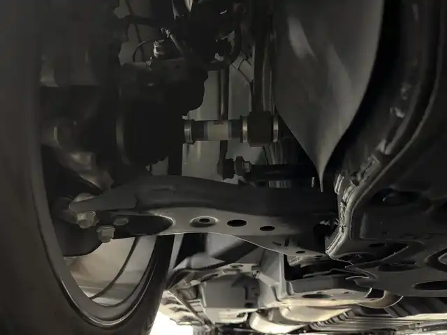 トヨタ ヴェルファイア Z プレミア 三重県 2023(令5)年 1.7万km プラチナホワイトパールマイカ Pガソリン/FF/MTモード付フロア8AT/14型ナビ/（FM/AM/TV/Bluetooth/USB/iPod/Miracast/CarPlay/AndroidAuto）/パノラミックビューモニター（床下透過表示機能付）/両側パワースライドドア（シーソースイッチ付）/ETC2.0/Toyota Safety Sense/●プリクラッシュセーフティ/●緊急操舵支援＋前後クロストラフィックアラート/●レーントレーシングアシスト/●レーダークルコン/●アダプティブハイビーム/●ロードサインアシスト/●ドライバー異常時対応システム/●プロアクティブドライビングアシスト/●発進遅れ告知/・など/装備/・【OP】ユニバーサルステップ/・【OP】デジタルインナーミラー/・【OP】寒冷地仕様/・左右独立ムーンルーフ/・プレミアムナッパ本革シート（サンセットブラウン）/・シートヒーター＆ベンチレーション（D/N/2nd）/・ステアリングヒーター/・パワーシート（Dメモリー付8way/N4way/2ndリクライニング＆オットマン）/・パワーバックドア/・ヘッドアップディスプレイ/・100Vコンセント（100W）/・3眼LEDヘッドランプ/・パドルシフト/・オートワイパー/・おくだけ充電/・19inAW/など