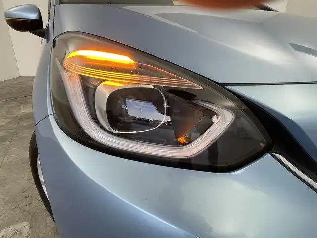 ホンダ フィット e:HEVホーム 群馬県 2020(令2)年 3.4万km ライトブルー 純正９インチナビ　バックカメラ　アダプティブクルーズコントロール　ＬＥＤライト　ＡＨＢ　ハーフレザーシート　モデューロ１５インチＡＷ　ステアリングリモコン　ＥＴＣ　ドライブレコーダー　禁煙車