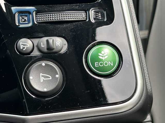 ホンダ グレイス ハイブリッド EX ホンダセンシング 福島県 2017(平29)年 4.7万km ホワイトオーキッドパール 純正ナビゲーション/型番：VXM-185VFi/【CD/DVD/SD/USB/BT/TV】/レザーシート/ホンダセンシング/衝突軽減ブレーキ〈CMBS〉/誤発進抑制機能/歩行者事故低減ステアリング/路外逸脱抑制機能/アダプティブクルーズコントロール〈ACC〉/車線維持支援システム〈LKAS〉/オートハイビーム/先行車発進お知らせ機能/標識認識機能/バックカメラ/ビルトインETC/ドライブレコーダー/パドルシフト/ステアリングリモコン/Moduloエアロ/LEDオートライト/LEDフォグランプ/純正フロアマット/ドアバイザー