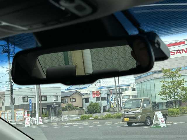 ホンダ グレイス ハイブリッド EX ホンダセンシング 福島県 2017(平29)年 4.7万km ホワイトオーキッドパール 純正ナビゲーション/型番：VXM-185VFi/【CD/DVD/SD/USB/BT/TV】/レザーシート/ホンダセンシング/衝突軽減ブレーキ〈CMBS〉/誤発進抑制機能/歩行者事故低減ステアリング/路外逸脱抑制機能/アダプティブクルーズコントロール〈ACC〉/車線維持支援システム〈LKAS〉/オートハイビーム/先行車発進お知らせ機能/標識認識機能/バックカメラ/ビルトインETC/ドライブレコーダー/パドルシフト/ステアリングリモコン/Moduloエアロ/LEDオートライト/LEDフォグランプ/純正フロアマット/ドアバイザー