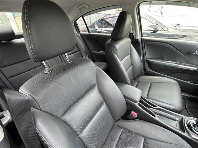 ホンダ グレイス ハイブリッド EX ホンダセンシング 福島県 2017(平29)年 4.7万km ホワイトオーキッドパール 純正ナビゲーション/型番：VXM-185VFi/【CD/DVD/SD/USB/BT/TV】/レザーシート/ホンダセンシング/衝突軽減ブレーキ〈CMBS〉/誤発進抑制機能/歩行者事故低減ステアリング/路外逸脱抑制機能/アダプティブクルーズコントロール〈ACC〉/車線維持支援システム〈LKAS〉/オートハイビーム/先行車発進お知らせ機能/標識認識機能/バックカメラ/ビルトインETC/ドライブレコーダー/パドルシフト/ステアリングリモコン/Moduloエアロ/LEDオートライト/LEDフォグランプ/純正フロアマット/ドアバイザー