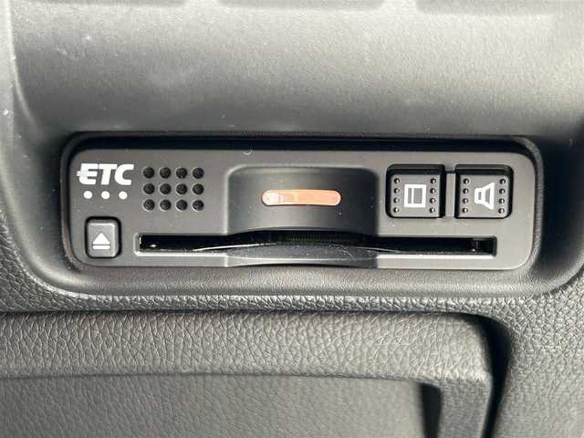 ホンダ グレイス ハイブリッド EX ホンダセンシング 福島県 2017(平29)年 4.7万km ホワイトオーキッドパール 純正ナビゲーション/型番：VXM-185VFi/【CD/DVD/SD/USB/BT/TV】/レザーシート/ホンダセンシング/衝突軽減ブレーキ〈CMBS〉/誤発進抑制機能/歩行者事故低減ステアリング/路外逸脱抑制機能/アダプティブクルーズコントロール〈ACC〉/車線維持支援システム〈LKAS〉/オートハイビーム/先行車発進お知らせ機能/標識認識機能/バックカメラ/ビルトインETC/ドライブレコーダー/パドルシフト/ステアリングリモコン/Moduloエアロ/LEDオートライト/LEDフォグランプ/純正フロアマット/ドアバイザー