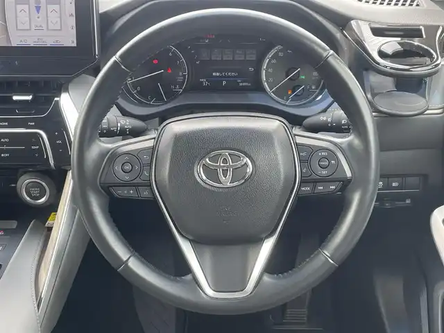 トヨタ ハリアー Z 福岡県 2020(令2)年 3.9万km ホワイトパールクリスタルシャイン ＪＢＬサウンド/純正１２．３インチナビ/フルセグTV/BT/AUX/全周囲カメラ/トヨタセーフティセンス/PCS/LTA/RCTA/PKSB/クリアランスソナー/デジタルミラー/ＢＳＭ/ハンズフリーパワーバックドア/ワイヤレス充電/パワーシート/ＨＵＤ/レーダークルーズコントロール/ビルトインETC2.0/革巻きステアリング/グレー半革シート/LEDオートライト/オートハイビーム/電動パーキング/ブレーキホールド