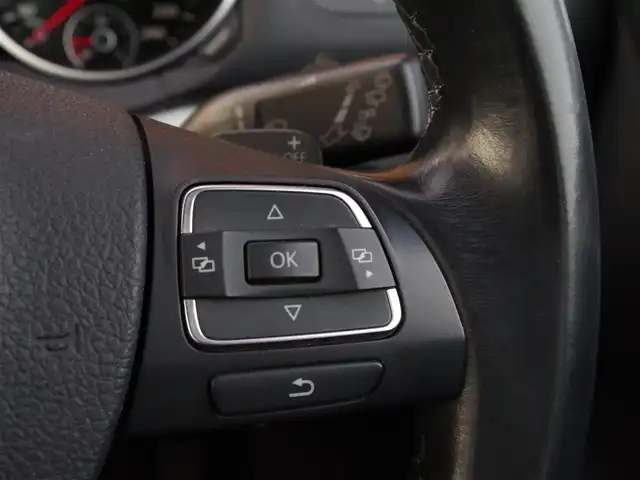 フォルクスワーゲン ゴルフ TSIコンフォートラインプレED 埼玉県 2012(平24)年 7.7万km 白 純正ナビ/ETC/ワンセグTV/Bluetooth/ハンドルスイッチ/純正16インチアルミホイール