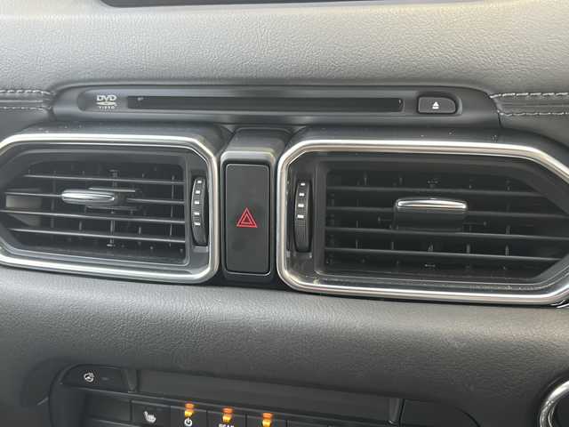マツダ ＣＸ－８ 25S Lパッケージ 静岡県 2019(平31)年 5.1万km スノーフレイクホワイトパールマイカ 純正ナビ/・ラジオ/フルセグTV/・Bluetooth/USB/CD/DVD/AUX/主要装備/・レーダークルーズコントロール　/・ドライブレコーダー　/・全方位カメラ　/・ＥＴＣ　/・パワーバックドア　/・ルーフレール　/・レーンキープアシスト　/・シートヒーター　/・エアシート/・ハンドルヒーター　/・コーナーセンサー/・アイドリングストップ/・ステアリングリモコン/・オートライト/・オートホールド/・スマートキー/・プッシュスタート/・シートメモリー/・ヘッドアップディスプレイ/・フォグランプ
